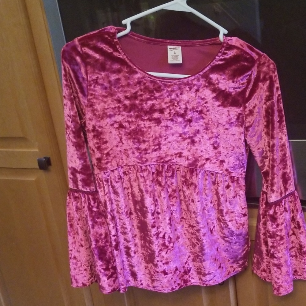 🔥3/$15 bell sleeved shirts - Picture 3 of 5